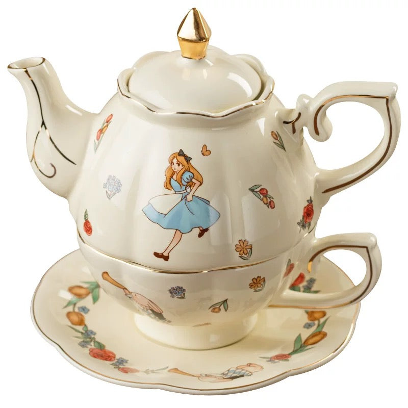 Alice in Wonderland Tea set